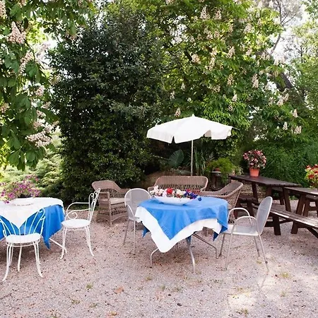 דירה Montecchio Sleeps 3 With Pool